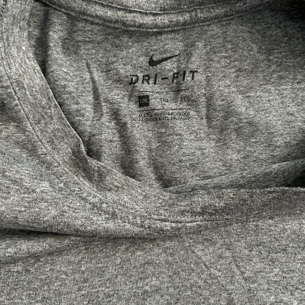 Nike Men’s Dri-Fit Legend Fitness Tee - Picture 5 of 6